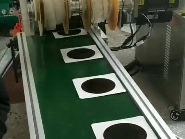 黑膏藥代加工需要什么樣的資質(zhì)手續(xù)，廠(chǎng)家電話(huà)多少