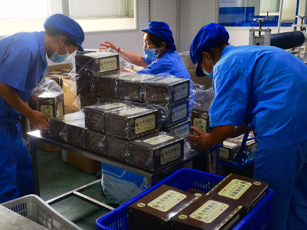 找膏藥代加工廠做加工貼牌和自己制作膏藥有什么區(qū)別？